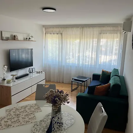 Апартаменти Marina Задар